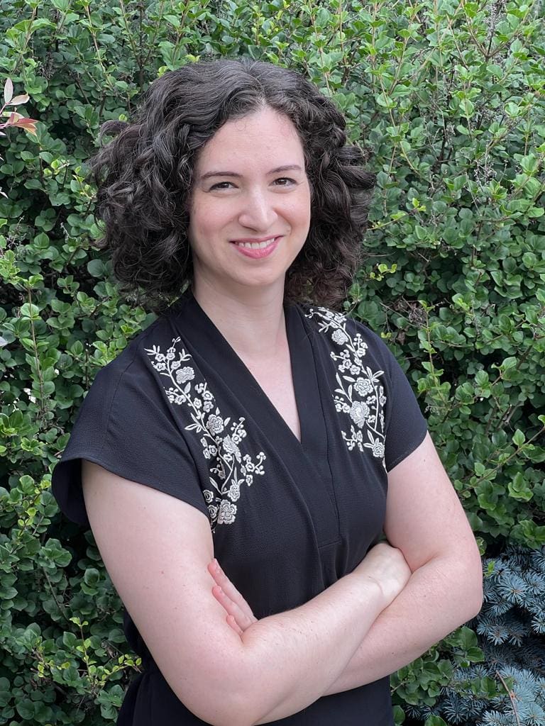 Dr. Danielle Essel, ND
